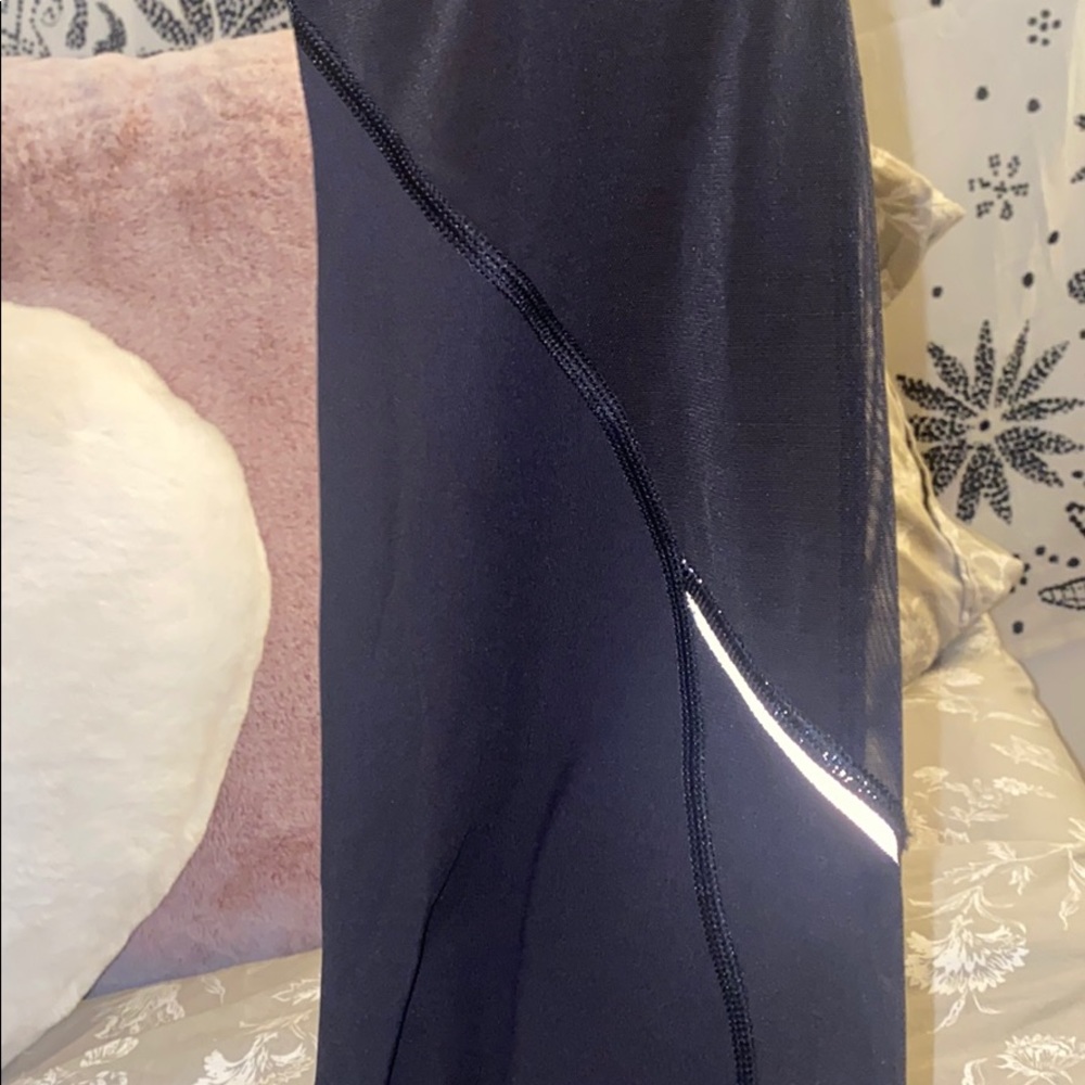 LULULEMON LEGGINGS - Picture 11 of 13